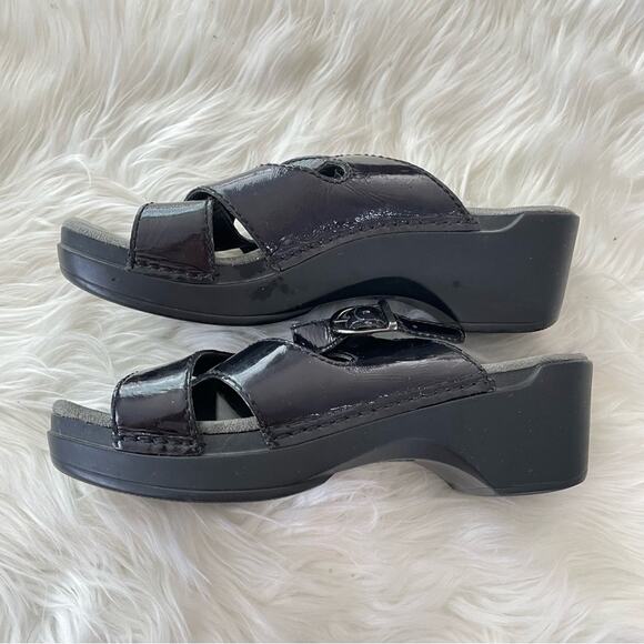 Dansko | Women’s Sela Sandals Open Toe Black Patent Leather Buckle Crisscross 38 - Picture 7 of 10
